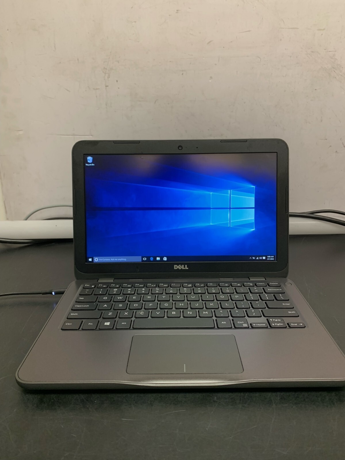 Dell Inspiron 3180 AMD E2-9000e 1.5 GHz 4 GB RAM 32 GB HDD 11.6 Dell Inspiron 3180 AMD E2-9000e 1.5 GHz 4 GB RAM 32 GB HDD 11.6