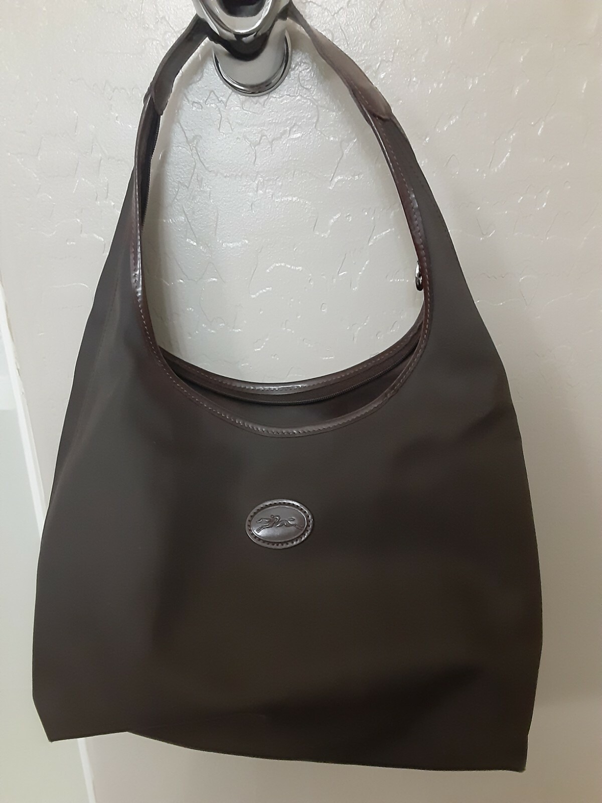 longchamp hobo nylon