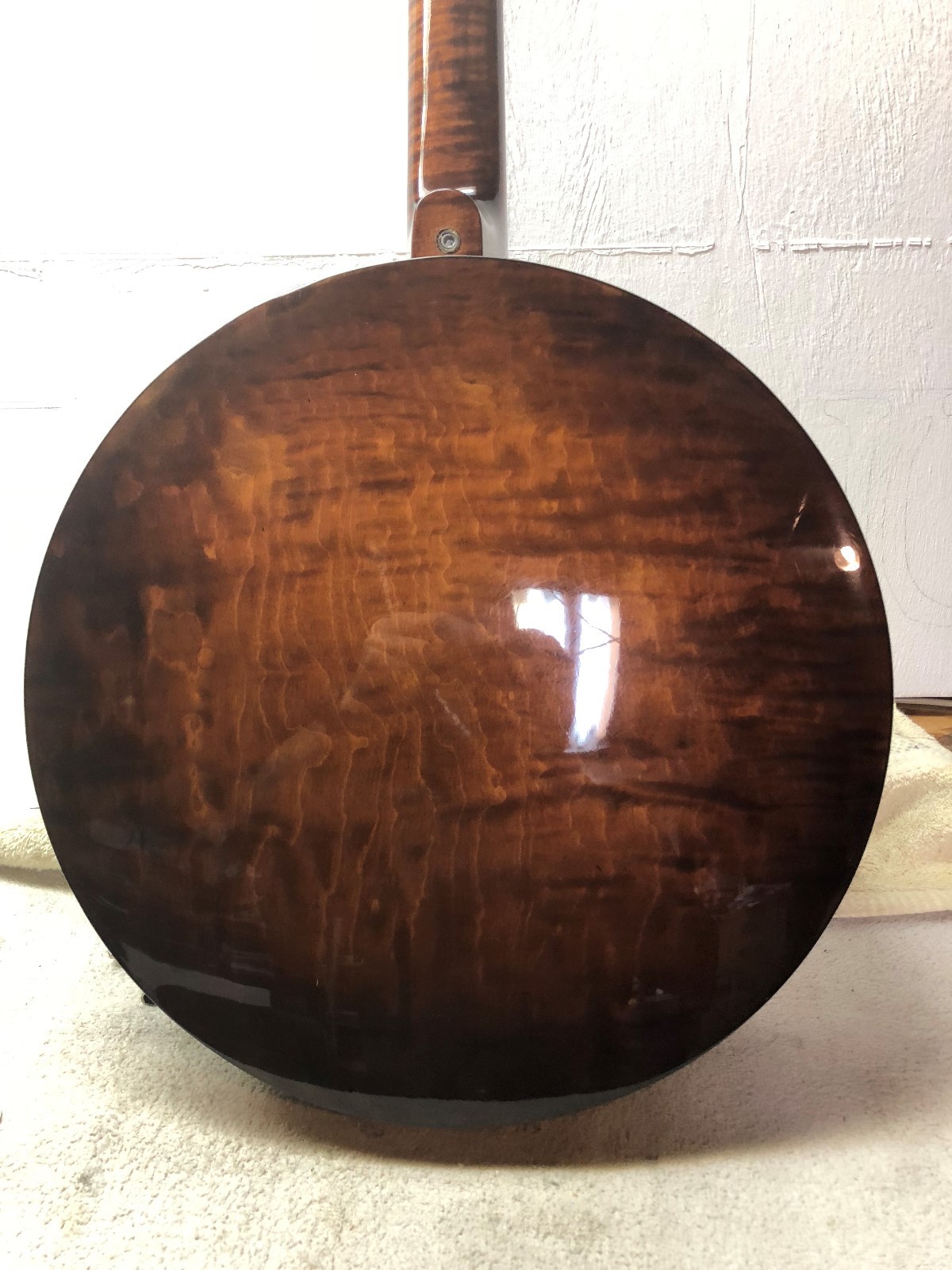 Nechville Phantom 5 string banjo, Curly Maple, Tunneled 5th string neck