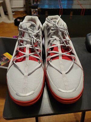 Men's Nike DM1125-002 Kyrie Flytrap VI Basketball Shoes - Gray/Red/Black Size 17