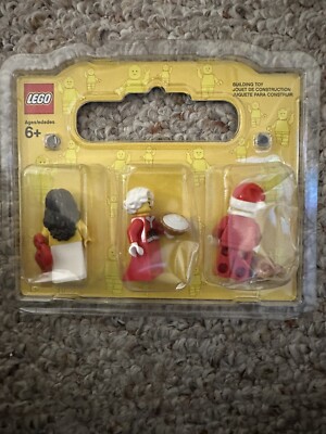 LEGO Christmas Minifigure Store Set Pack of 3 New 852766 Santa, Mrs. Claus, Lady