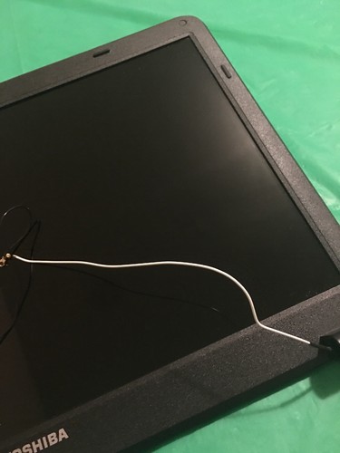 Toshiba Satellite C650-EZ1521 LCD Screen Complete Assembly with Hinges & Cables