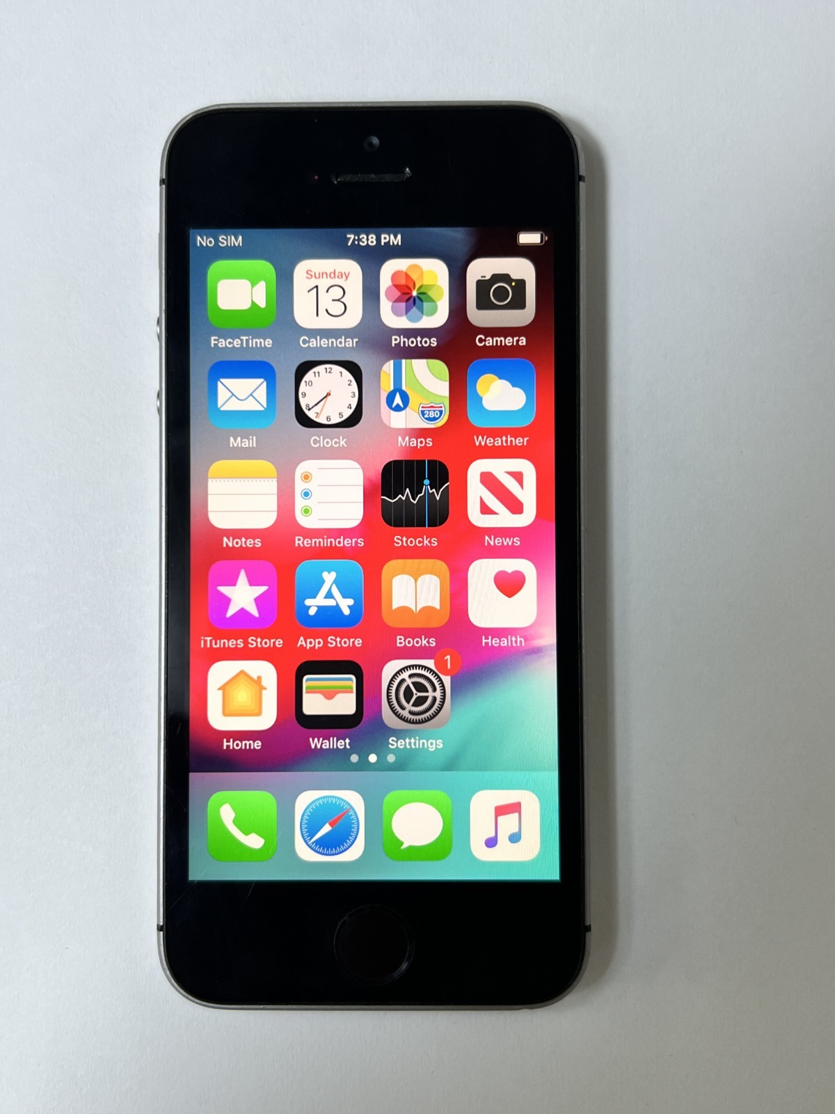 Apple iPhone SE シルバー 本体　32ギガ Apple iPhone SE - 32 GB - Silver (Unlocked) for sale online