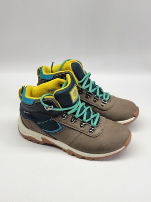 TIMBERLAND WOMEN'S  WATER PROOF CHUKKA BOOTS SIZE 5.5 timberdry multicolor
