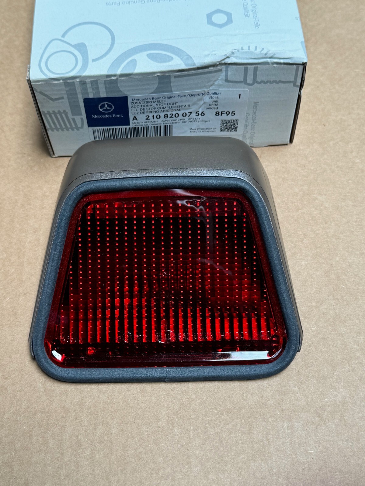 Genuine Mercedes-Benz Rear Third Brake Stop Light Braking