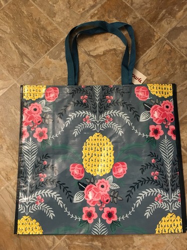 NEW TJ Maxx Summer Pineapple Shopping Bag Reusable Travel Tote NWT