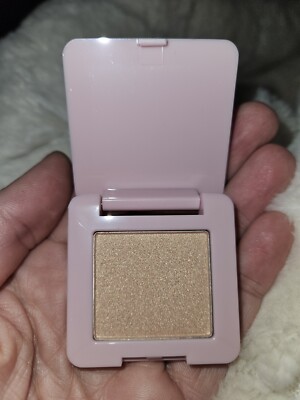 Half Caked Liv on Sunday Highlighter Ipsy  2.2g 