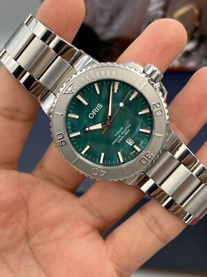 Oris X Bracenet Aquis, Green Ocean Dial Ref. 4137 Full Set