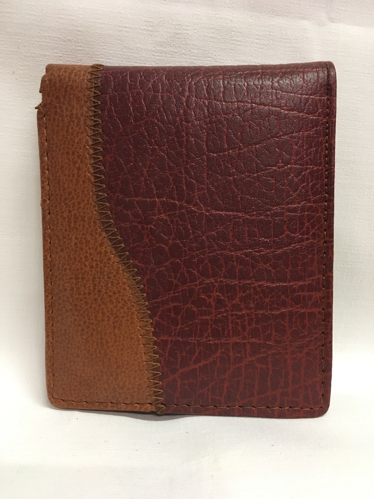 WHOLESALE LOT OF 20 SOLARAY ASSORTED WALLETS - MISSING PACKAGES - MOST LEATHER