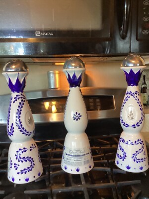 2 x Clase Azul Reposado Tequila - 750ml EMPTY COLLECTABLE BOTTLE CERAMIC WHITE