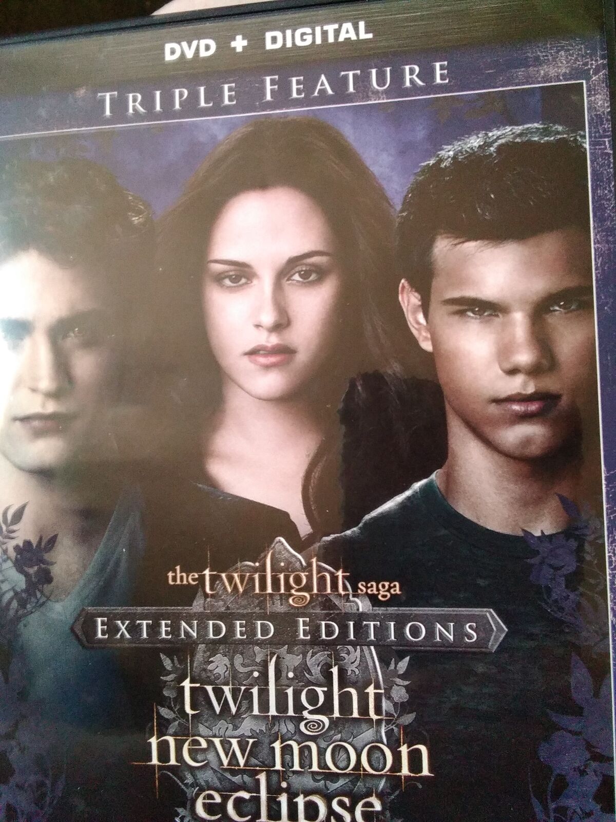 The Twilight Saga Extended Editions (DVD) The Twilight Saga Extended Editions (DVD)
