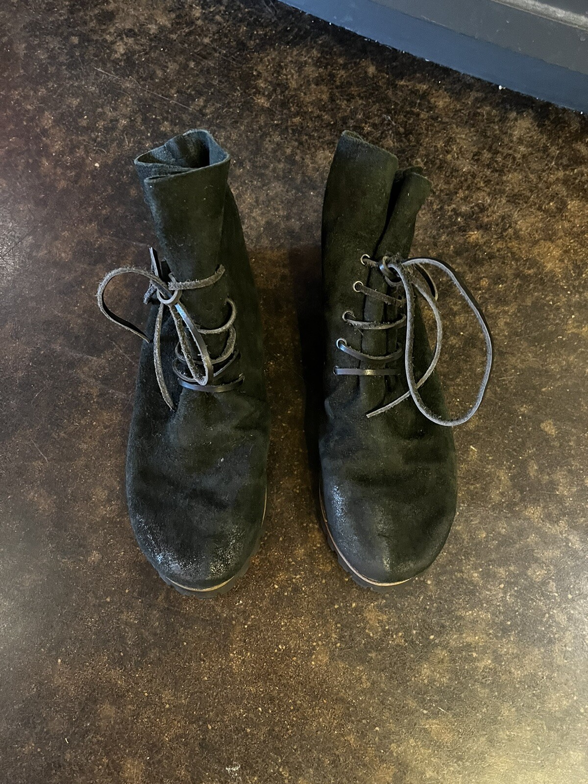 Ботинки Marsell Black Distressed Suede Short Boots 37: купить с доставкой  из США, цена 29 899 руб - (295077192755)