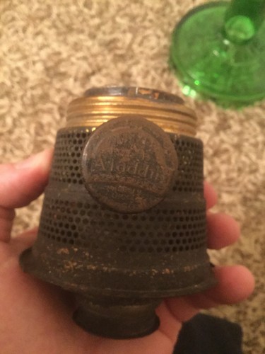 Beautiful Vintage Green Aladdin Oil Lamp Drape No Chips Or Cracks