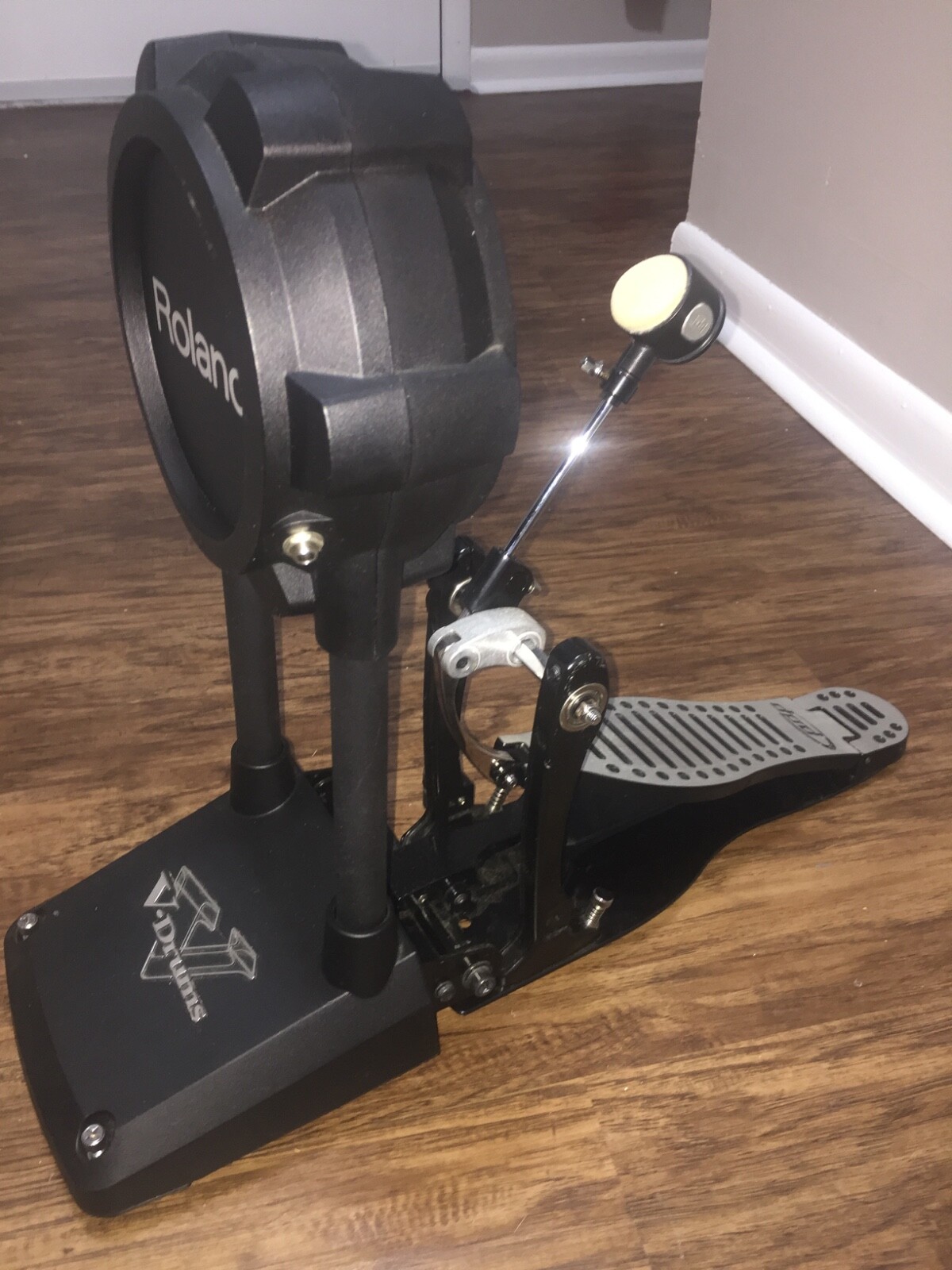 Roland KD-9 Kick  Drum Trigger / Mesh Head/ direct drive pedal