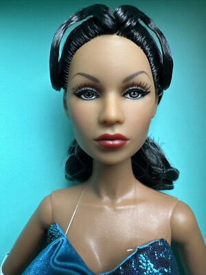 INTEGRITY FASHION ROYALTY Winter Shimmer Lady Aurelia Grey Doll East 59th READ