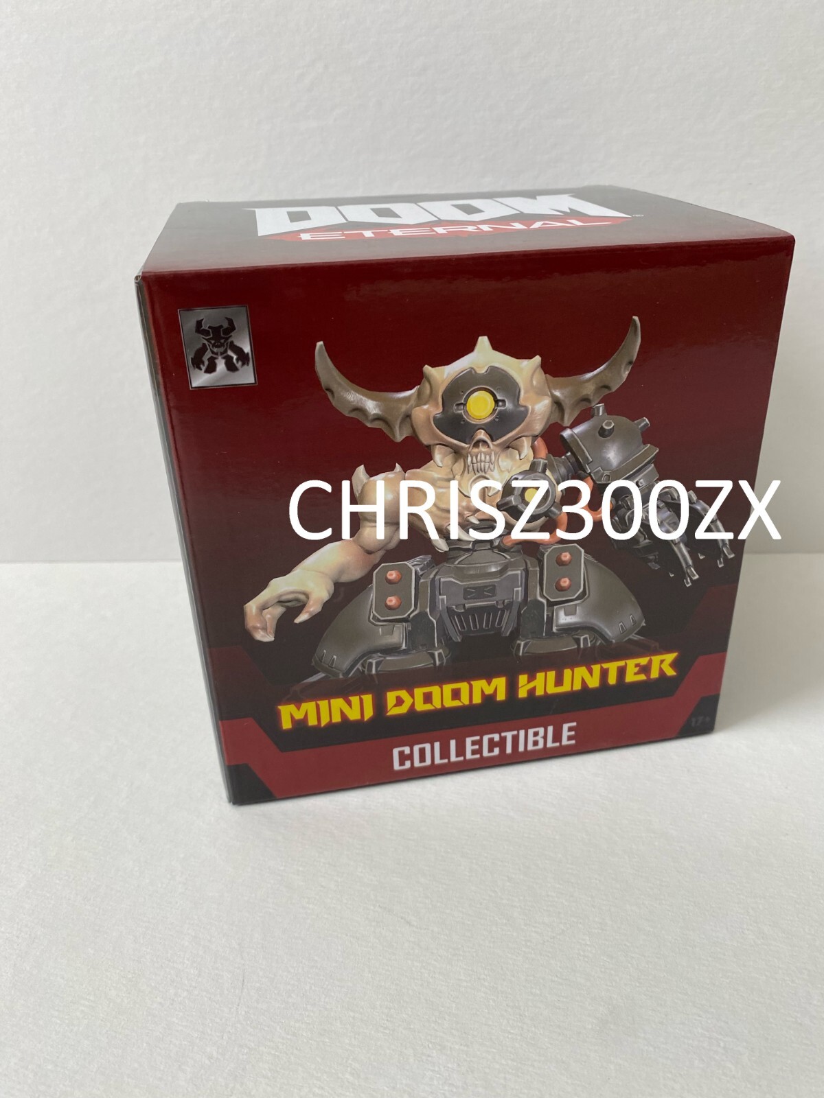 Doom Eternal Hunter Mini Collectible #6 Figure Statue