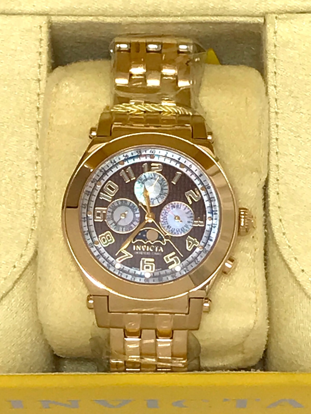 Invicta Chrono Moon Phase Quartz Watch 44mm SS Brown Dial Invicta Chrono Moon Phase Quartz Watch 44mm SS Brown Dial