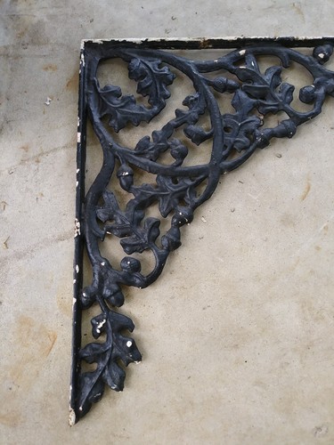 Antique Heavy Cast Iron Bracket Corbel Brace 22.5