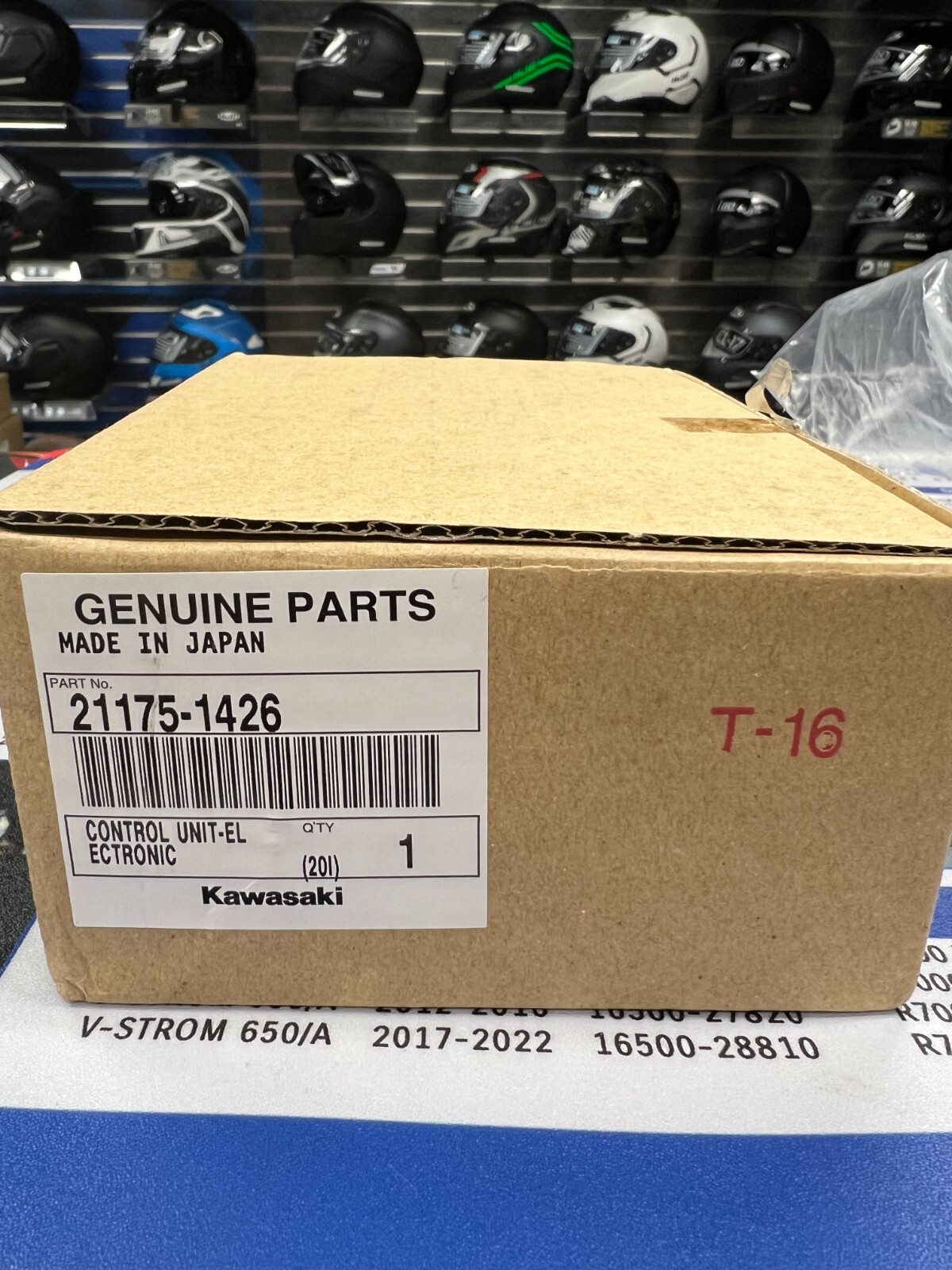 中国 諸口　f2221110 Amazon.com: Motorcycle Water Temperature Sensor Coolant Water