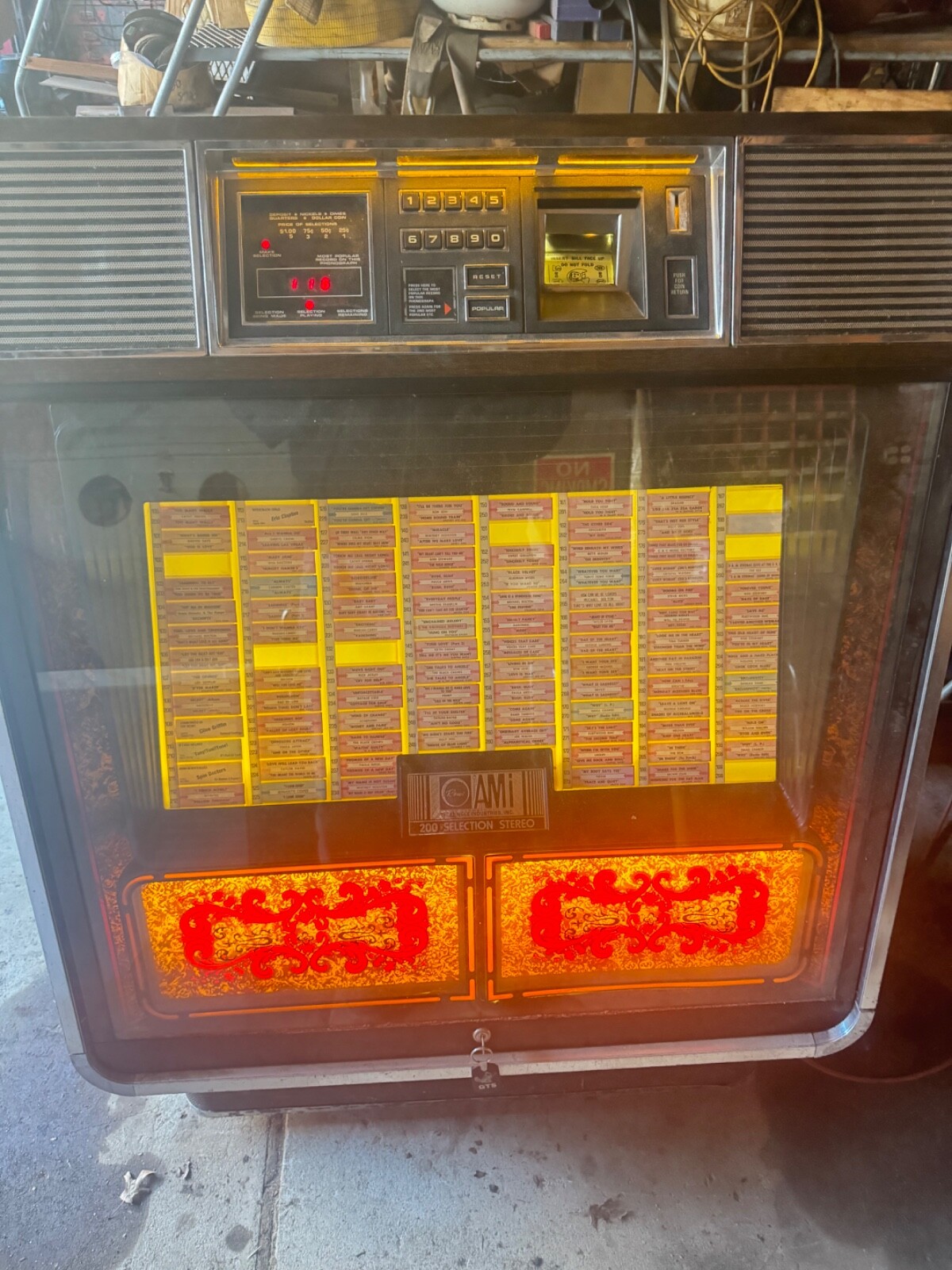 ami⋆* FOR SALE! We have a 1981 Rowe-Ami R-85 model juke box here