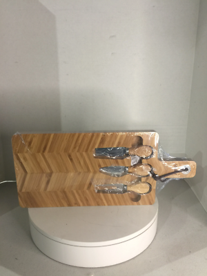 – Herringbone Acacia Serving Tray.