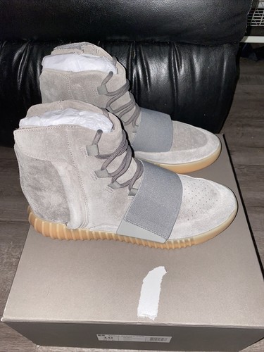 Adidas Yeezy 750 Boost Kanye West Light Grey Gum Sole Suede Glow Size 10