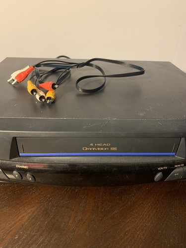 Panasonic PV-8400 Omnivision VHS VCR 4 Head Player Recorder AV Cables Included