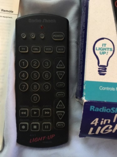 Radio Shack Light-Up Remote Control Cat No. 15-1911A