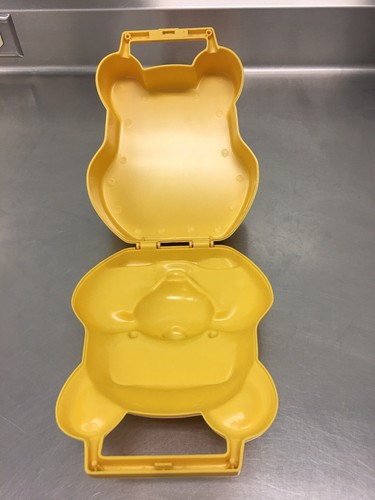 DISNEY WINNIE THE POOH PLASTIC LUNCH BOX