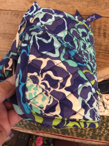 NWT Vera Bradley Authentic  Jewelry Case New With Tags Katalina  Blues