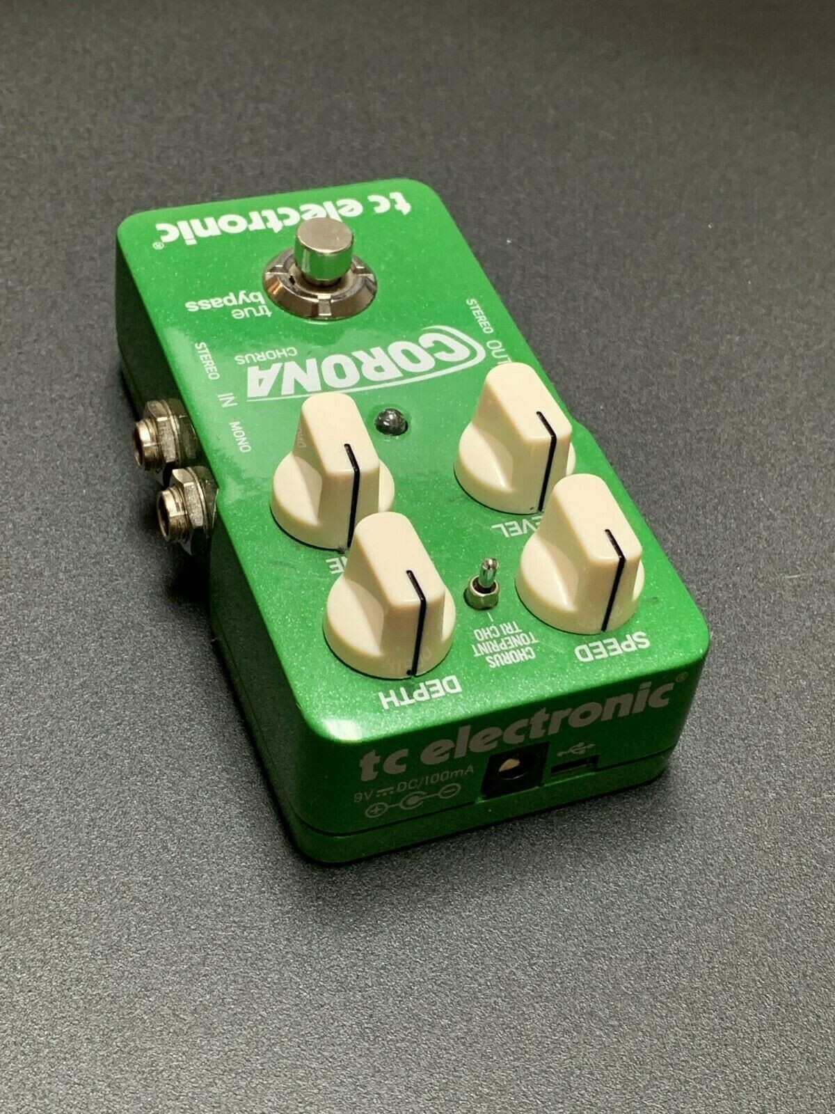 TC Electronic Corona Chorus Guitar Effect Pedal