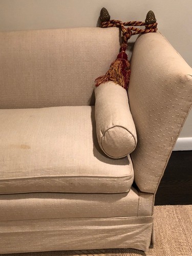 Vintage Designer KNOLE SOFA Brass Acorn Finial Down Filled Cushion Linen Pre Own