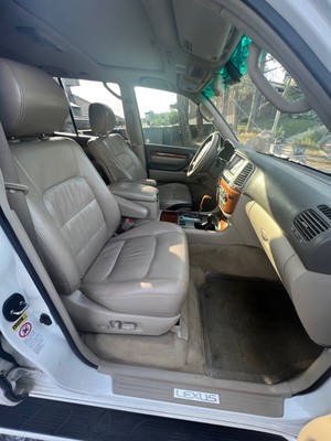 image 3 of interior
