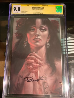 VAMPIRELLA  #10  PARRILLO VIRGIN  CGC 9.8  Signature Series! NM+