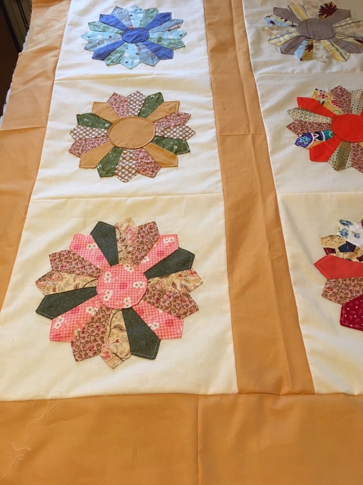 Handmade Dresden Appliqued Quilt, Finished, New, Multicolor, 46