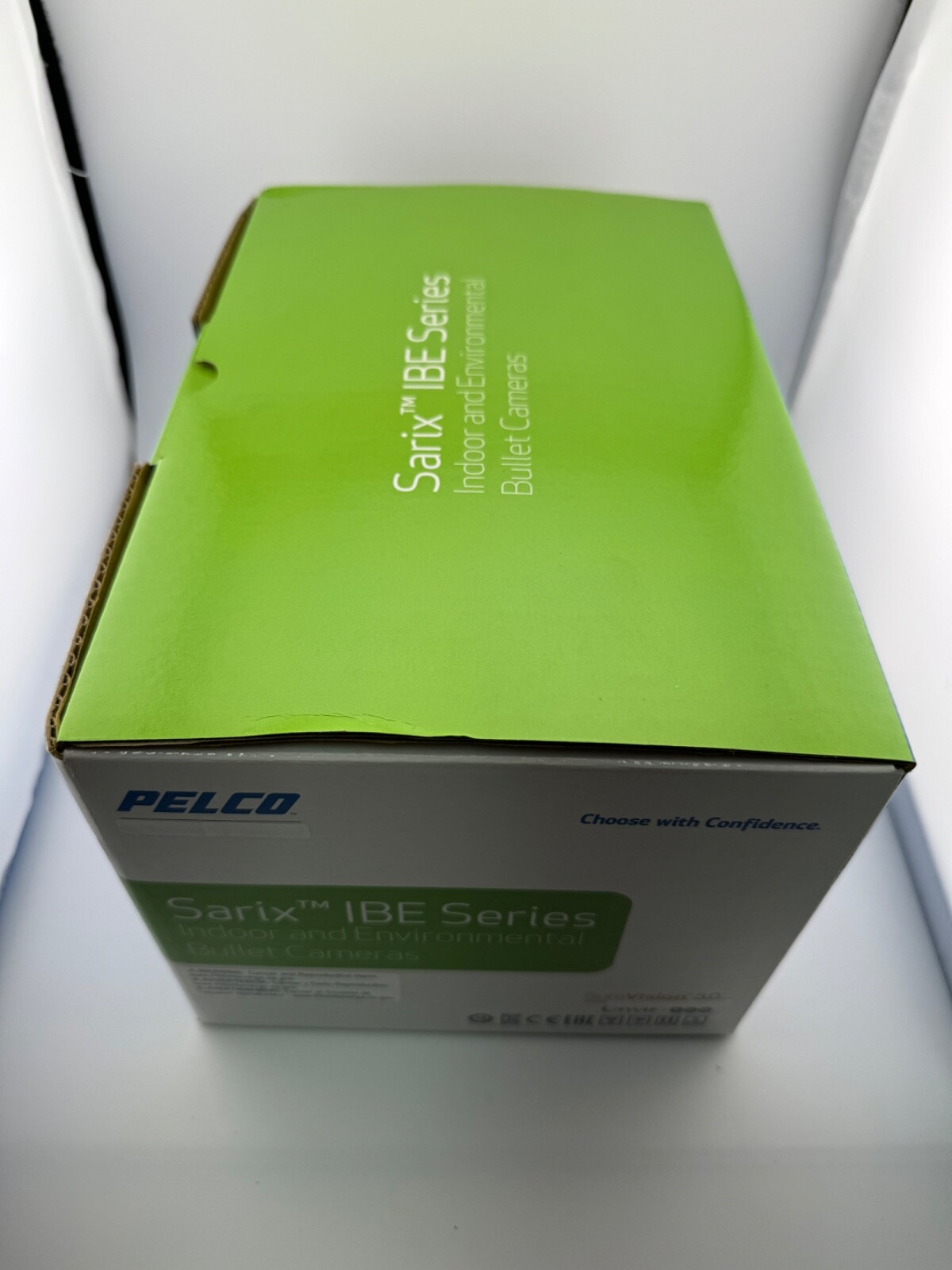 Pelco IBE329-1R Sarix IBE Series Indoor and Environmental Bullet Security Camera