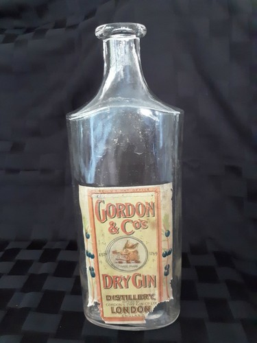 Gordon's Dry Gin 1957年輸入品　レア品？ 裏ラベル逆さ張り！ Gordon's Dry Gin 1957年輸入品 レア品？ 裏ラベル逆さ張り