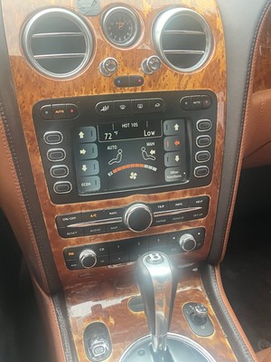 image 8 of interior