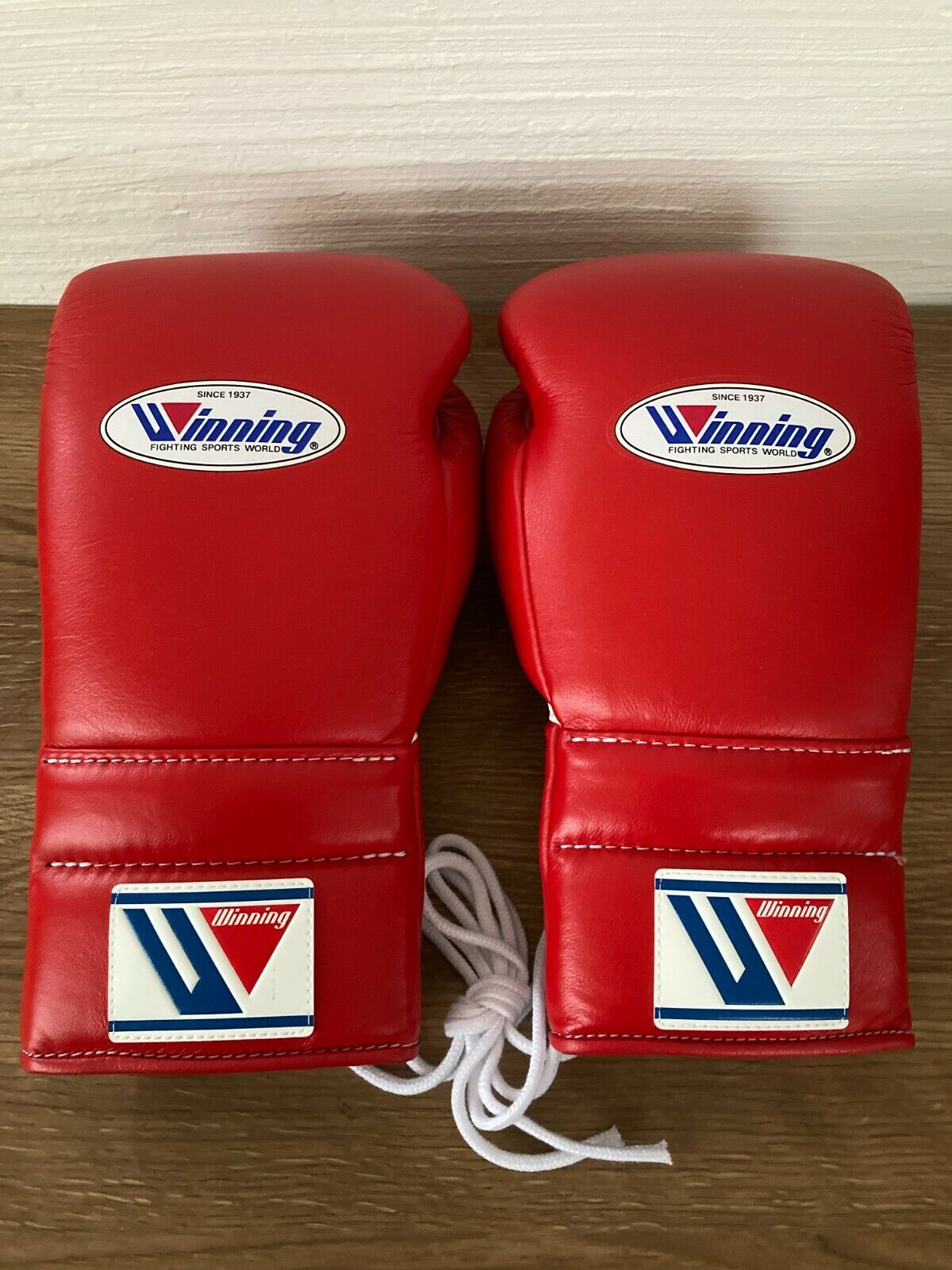 WINNING Boxing Gloves 14 oz MS-500 4 colors Lace Up Pro Type WINNING Boxing Gloves 14 oz MS-500 4 colors Lace Up Pro Type