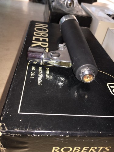 Roberts 3811 Dynamic Microphone (X2)