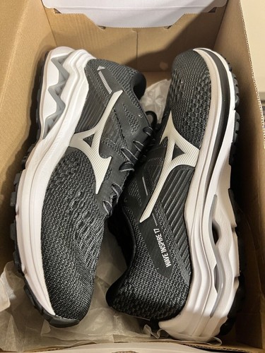 MIZUNO - SEP BOO s-l400.jpg