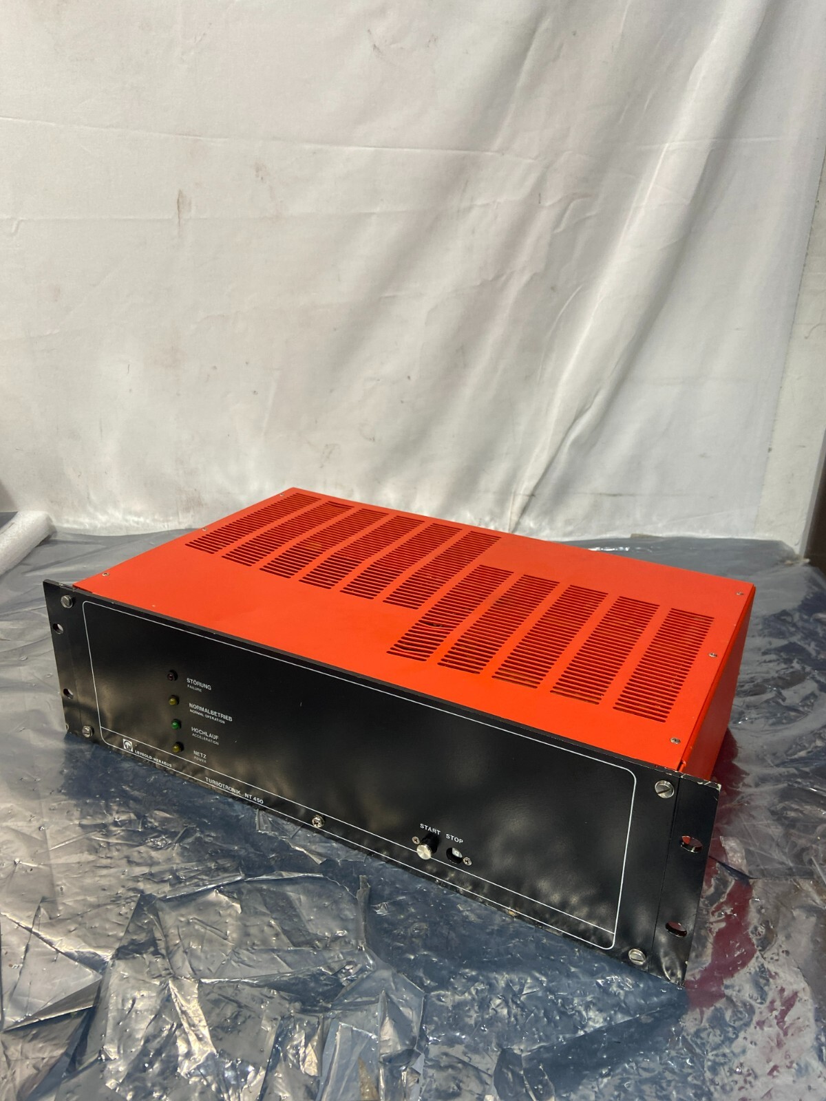 Leybold-Heraeus Turbotronik NT 450 Turbo Pump Controller, 113314