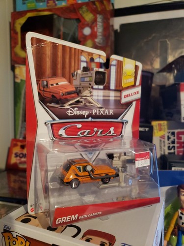 カーズ マテル GREM WITH CAMERA ミニカー ピクサー GREM WITH RSN CAMERA Disney Pixar Cars 2 Deluxe 2013 LEMON