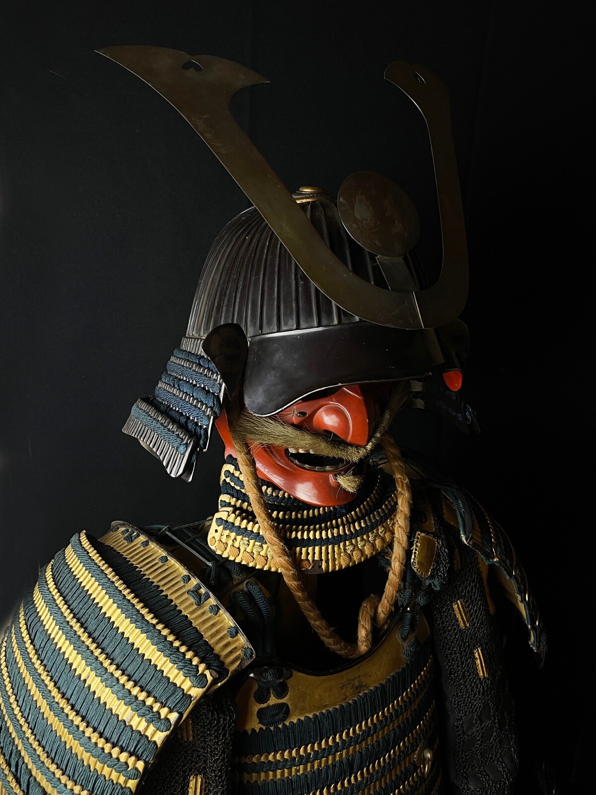 Japanese Antique Samurai Armor Yoroi Genuine LifeSize Edo Japanese Antique Samurai Armor Yoroi Genuine LifeSize Edo