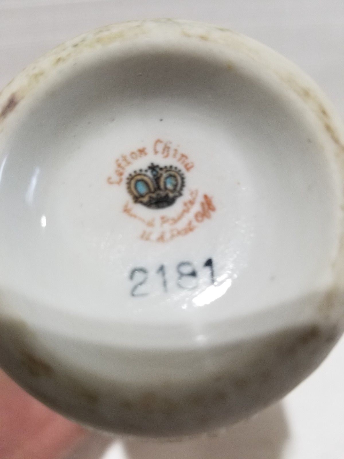 Lefton China Vase - Hand Painted with grapes #2181