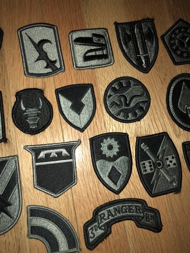 Lot Of 20 US Army Velcro Patches