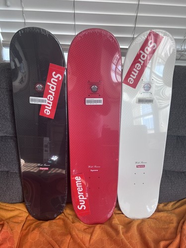 Supreme - 新品 Supreme Tonal Box Logo Skateboard SUPREME SS23 TONAL BOX LOGO SKATEBOARD SET OF 3 BLACK RED