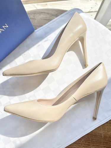 Pre-owned Stuart Weitzman Royal Bambina Nappa Leather Pointed Toe Stiletto Pumps 9m $425 In Beige