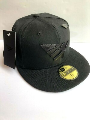 NWT New Era Black / Black Paper Planes  59FIFTY Fitted Hat w/ Metal Pin