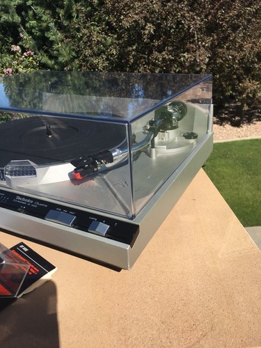 Technics SL-5350 Quartz Direct Drive Turntable with Manual and New Shure Stylus
